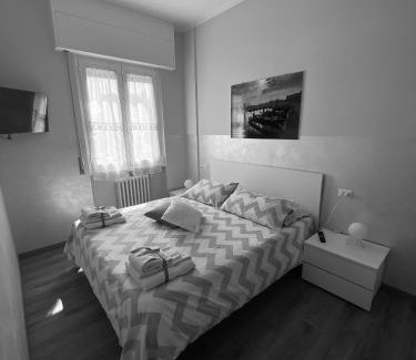 Cremignane Bed & Breakfast | Pet-Friendly B&B Panorama Iseo with Oceanfront Pool Views