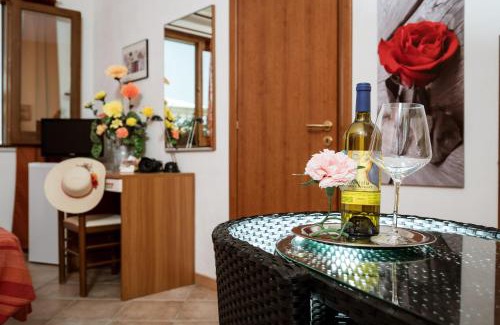 Castelbuono Bed & Breakfast | Comfortable B&B Panorama: Pet-Friendly with Kitchen Amenities