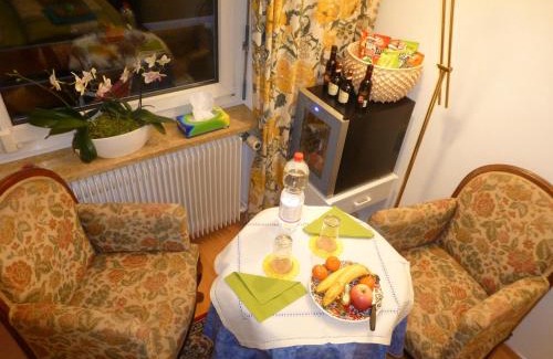 Muttenz Bed & Breakfast | Discover B&B Pappelweg - Family-Friendly with Great Dining