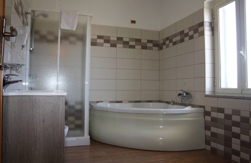Falerna Bed & Breakfast | Inviting B&B Paradiso: Guest Rated 9.4 with Breakfast Included