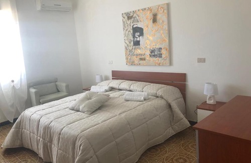 Isola di Capo Rizzuto Bed & Breakfast | Discover B & B Patrizia: Kid-Friendly Comfort with Breakfast