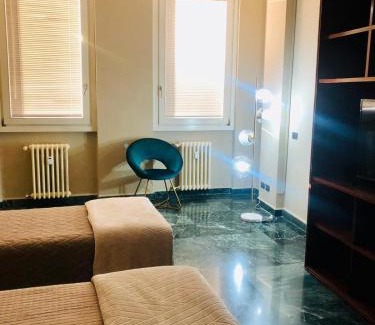 Voghera House | Cozy B&B Piazza Duomo al 55 with Hot Tub & Pet-Friendly Stay