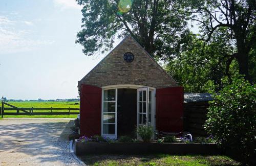 Wjelsryp Bed & Breakfast | Oceanfront Retreat at B&B Piebengastate Welsrijp
