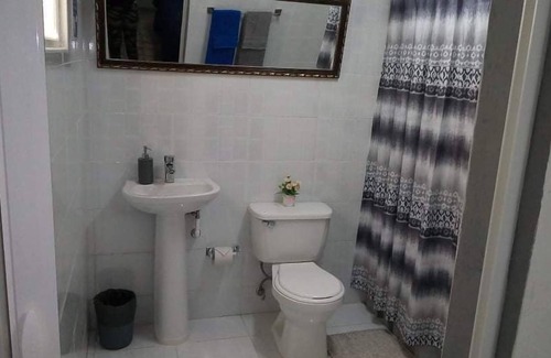 Municipality of Cienaga de Zapata House | Cozy B&B Playa Girón: Ocean View & Spa Getaway