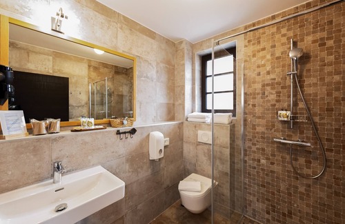 Jezerce Bed & Breakfast | Eco-Friendly B&B Plitvice Queen with Perfect 10/10 Rating