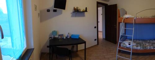 Masero House | Impressive B&B Podere Montese with Oceanfront Amenities
