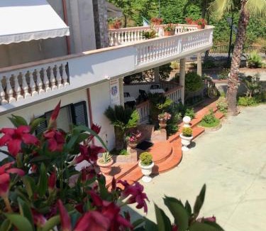 Soriano Calabro Bed & Breakfast | Top-Rated B&B Primerano SP73: Family-Friendly and Accessible