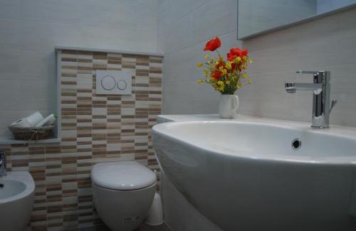 Massa Castello Bed & Breakfast | Cozy B&B Prisca: Oceanfront Retreat with Pool & Hot Tub