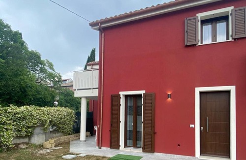 Mombaroccio Bed & Breakfast | Experience Bliss at B&B Profumo Di Gelsomino with Pool