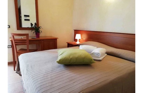 Pizzo Bed & Breakfast | Relaxing Retreat at B&B PuertoSeguro with Pool & Breakfast