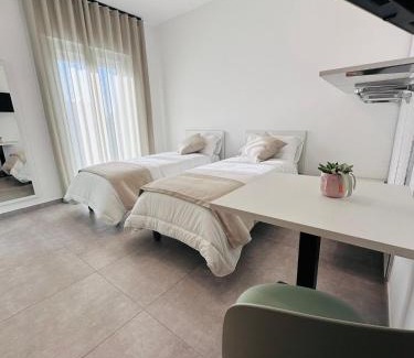 Marigliano Bed & Breakfast | Guest Rated 10/10 at B&B Raphaël with Family-Friendly Dining