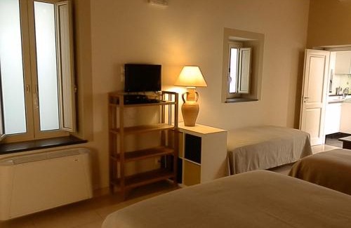 Milazzo Bed & Breakfast | Cozy B&B Re Umberto: Ocean Views & Pet-Friendly Stays