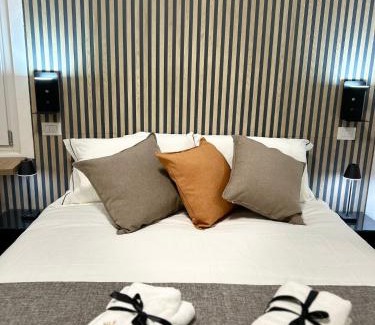 Province of Messina Bed & Breakfast | Oceanfront B&B Regina 381: Guest Rated 10/10 with Breakfast