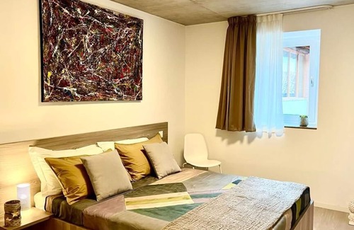 Agno Bed & Breakfast | Cozy B&B Regina: Spa Retreat with Breakfast Included