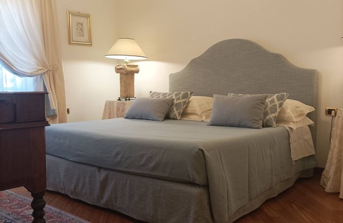 Olbia Bed & Breakfast | Relaxing Retreat in Olbia with Ocean Views and Spa Access