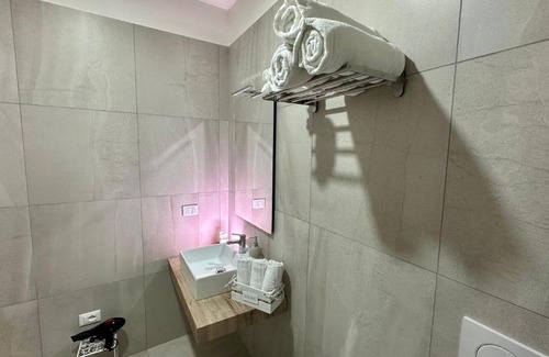 Comacchio House | Family-Friendly B&B Residenza Luciani with Top Ratings