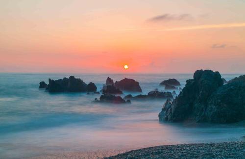 Scalea Bed & Breakfast | Relax at B&B Resort El Bisagrà - Pet Friendly & Oceanfront