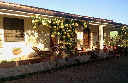 Zona LVIII Prima Porta Bed & Breakfast | Pet-Friendly B&B RoLu: Breakfast & Child-Friendly Stays