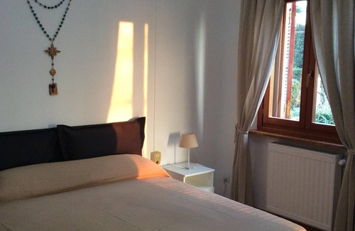 Palestrina Bed & Breakfast | Relaxing Retreat at Villa Nia: Spa & Breakfast Included