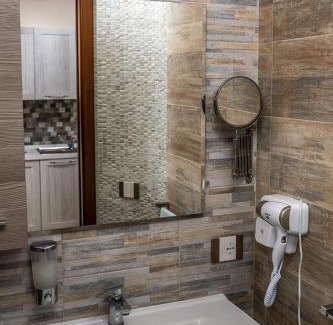 Gela Bed & Breakfast | Cozy B&B Romano: Breakfast Included and Family-Friendly!