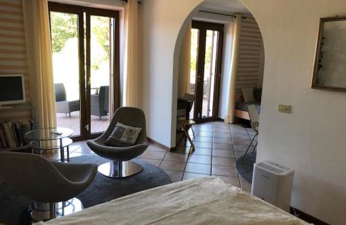 Nord-Est Bed & Breakfast | Discover B&B Romy Rocker: Oceanfront Retreat with Spa