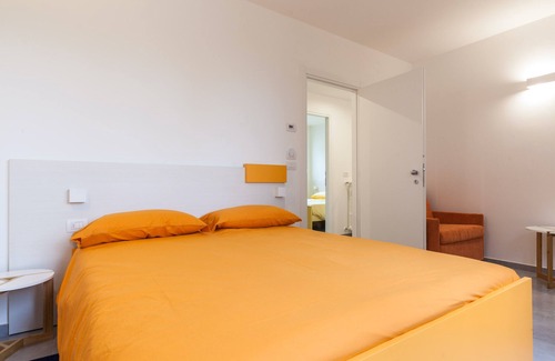 Cesenatico Bed & Breakfast | Cozy B&B Rose Canine with Breakfast & Child-Friendly Services