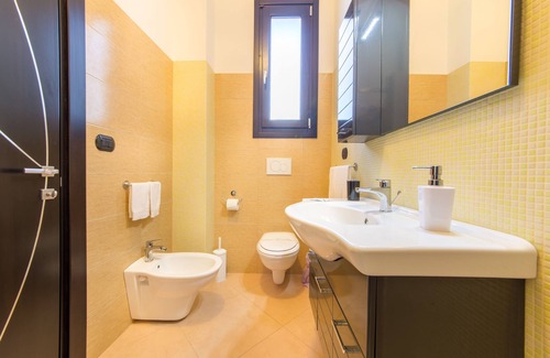 Alliste Bed & Breakfast | Inviting B&B Rosso Salento: Family-Friendly with Kitchen