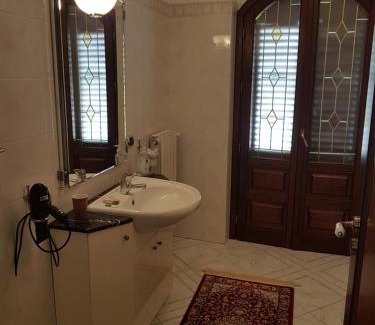 Valguarnera Caropepe Bed & Breakfast | Cozy B&B San Cristofero: Family-Friendly with Breakfast Included