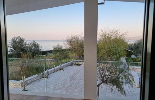 Cagnano Varano Bed & Breakfast | Beachfront B&b San Michele with Ocean Views & Pet-Friendly Stays