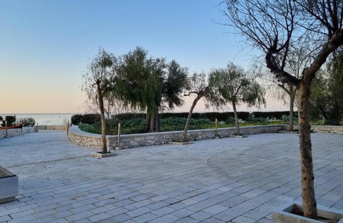 Cagnano Varano Bed & Breakfast | Beachfront B&b San Michele with Ocean Views & Pet-Friendly Stays