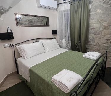 Ciro Bed & Breakfast | Pet-Friendly B&B San Nicodemo with Oceanfront Views