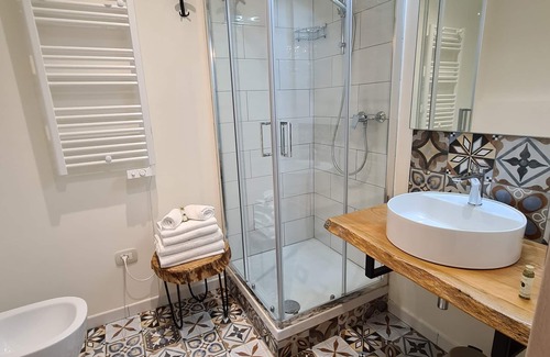Rapolano Terme Bed & Breakfast | B&B San Paterno industrial Vintage triple room