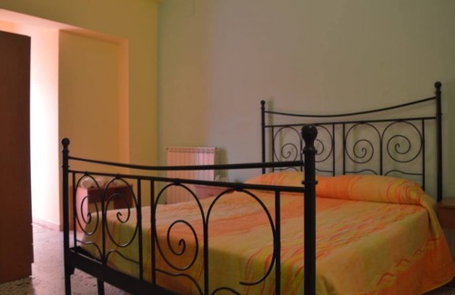 Scalea Hotel | Eco-Friendly B&B Scalea Rooms with Breakfast & Family Options