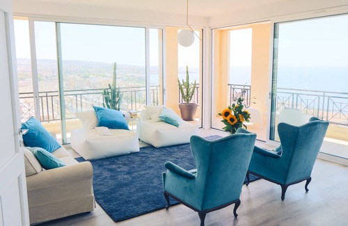 Civitavecchia House | Seaside Escape: Unforgettable B&B Seataly Experience