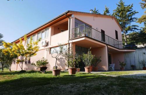 Morrovalle Bed & Breakfast | Inviting B&B Severini with Oceanfront Views and Breakfast