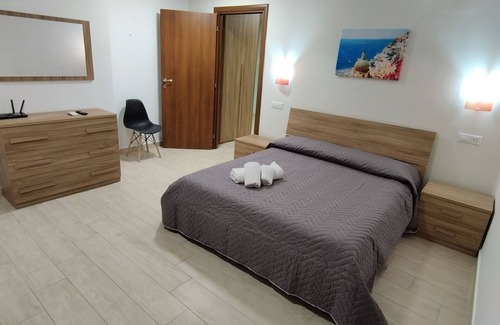 Santa Maria la Carita Bed & Breakfast | Strategic B&B Near Sorrento, Capri & Pompei with Ocean View