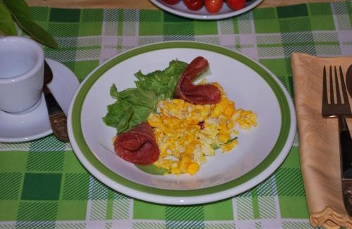 Gianola Bed & Breakfast | Pet-Friendly B&B Sol Y Mar with Ocean View & Hot Tub