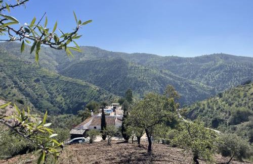 Alora Bed & Breakfast | Discover B&B Sol y Monte: Oceanfront Oasis with Pool