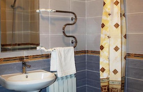 Sorochinsk Bed & Breakfast | Welcoming B&B Soroka: Pet-Friendly Getaway with Great Reviews