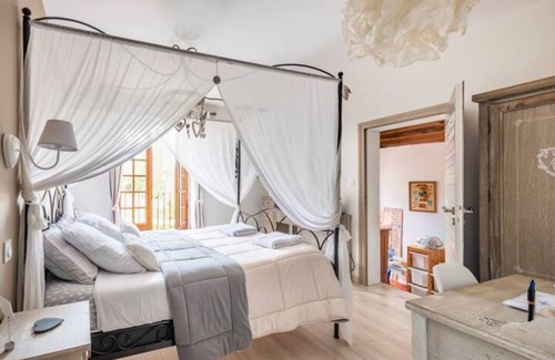 Tournus Bed & Breakfast | Indulge at B&B & Spa Des Histoires d'Anges, Rated 9.8