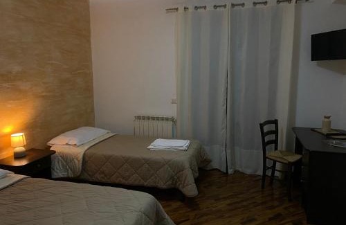 Polistena Bed & Breakfast | Cozy B&B Spanò: Family-Friendly with Breakfast & Kitchen