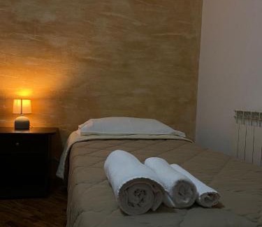 Polistena Bed & Breakfast | Cozy B&B Spanò: Family-Friendly with Breakfast & Kitchen