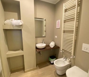 Crotone Bed & Breakfast | Discover the Cozy B&B Stadium Room & Suite for Families