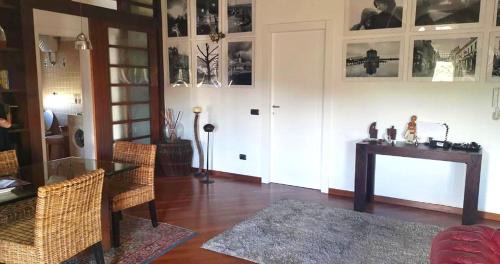 Aversa Bed & Breakfast | Cozy B&B Stanze Lussuose: Top-Rated with Breakfast & Hot Tub