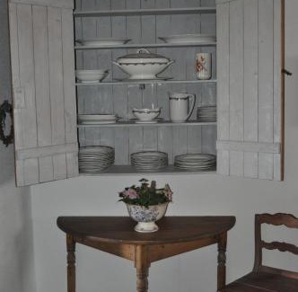 Eslov Bed & Breakfast | Cozy B&B Ströprodukter: Family-Friendly with Breakfast & Hot Tub