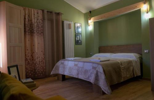 Castelmezzano Apartment | Discover B&B Sud e Magia: Rated 9.3 with Family-Friendly Dining