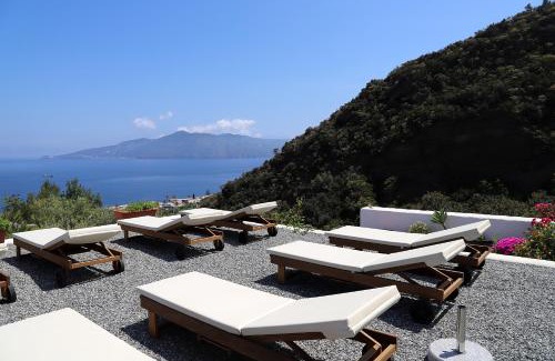 Santa Marina Salina Bed & Breakfast | Top-Rated B&B Sunrise: Breakfast & Family-Friendly Stays