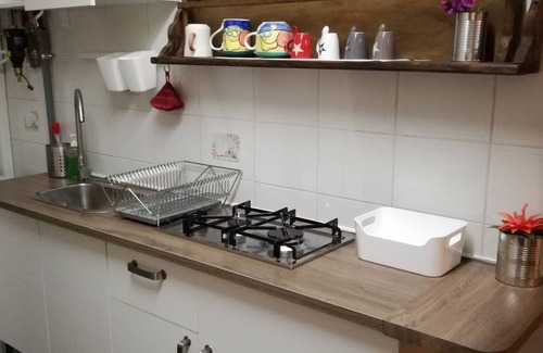 Tolve Bed & Breakfast | Welcoming B & B Sweet Sweet Home with Family Kitchen Amenities