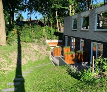 Municipality of Elburg Bed & Breakfast | Child-Friendly Retreat at B&B 't Onderkomen - Guest Rated 9.3