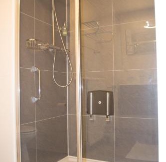 Moorsele Bed & Breakfast | Inviting B&B Ter Gracht: Hot Tub & Family-Friendly Stay